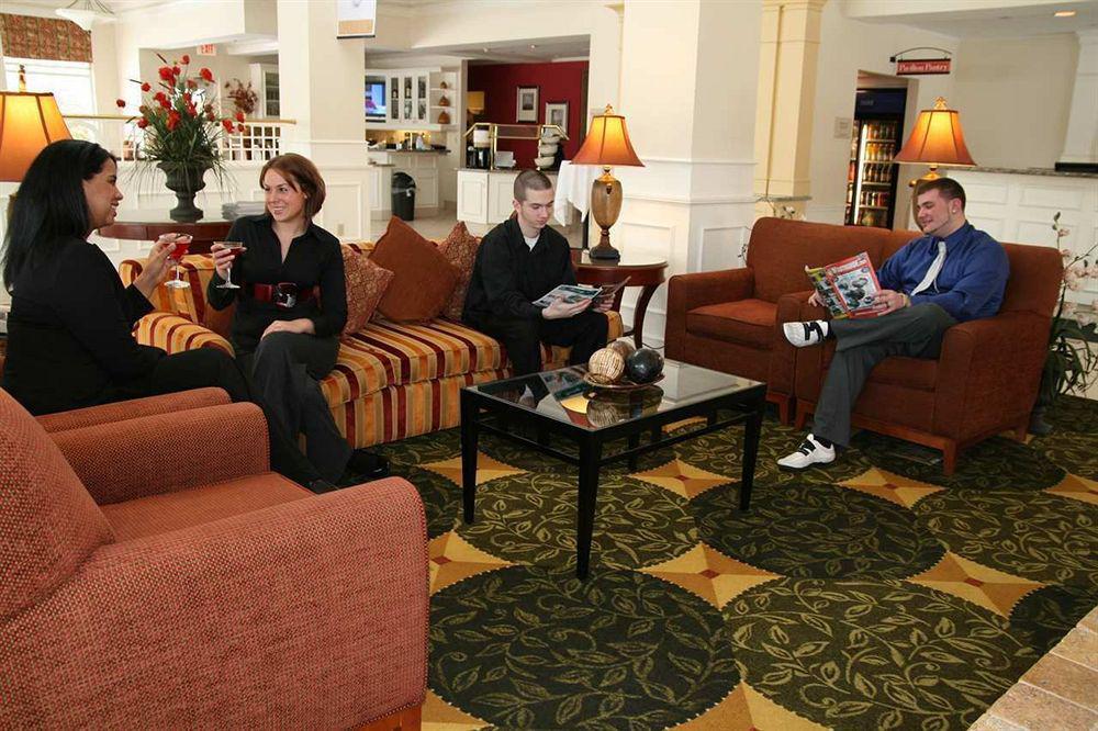 Hilton Garden Inn-Newburgh/Stewart Airport Interior photo