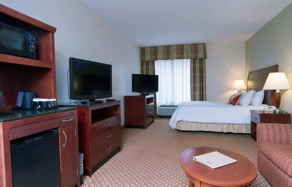 Hilton Garden Inn-Newburgh/Stewart Airport Room photo